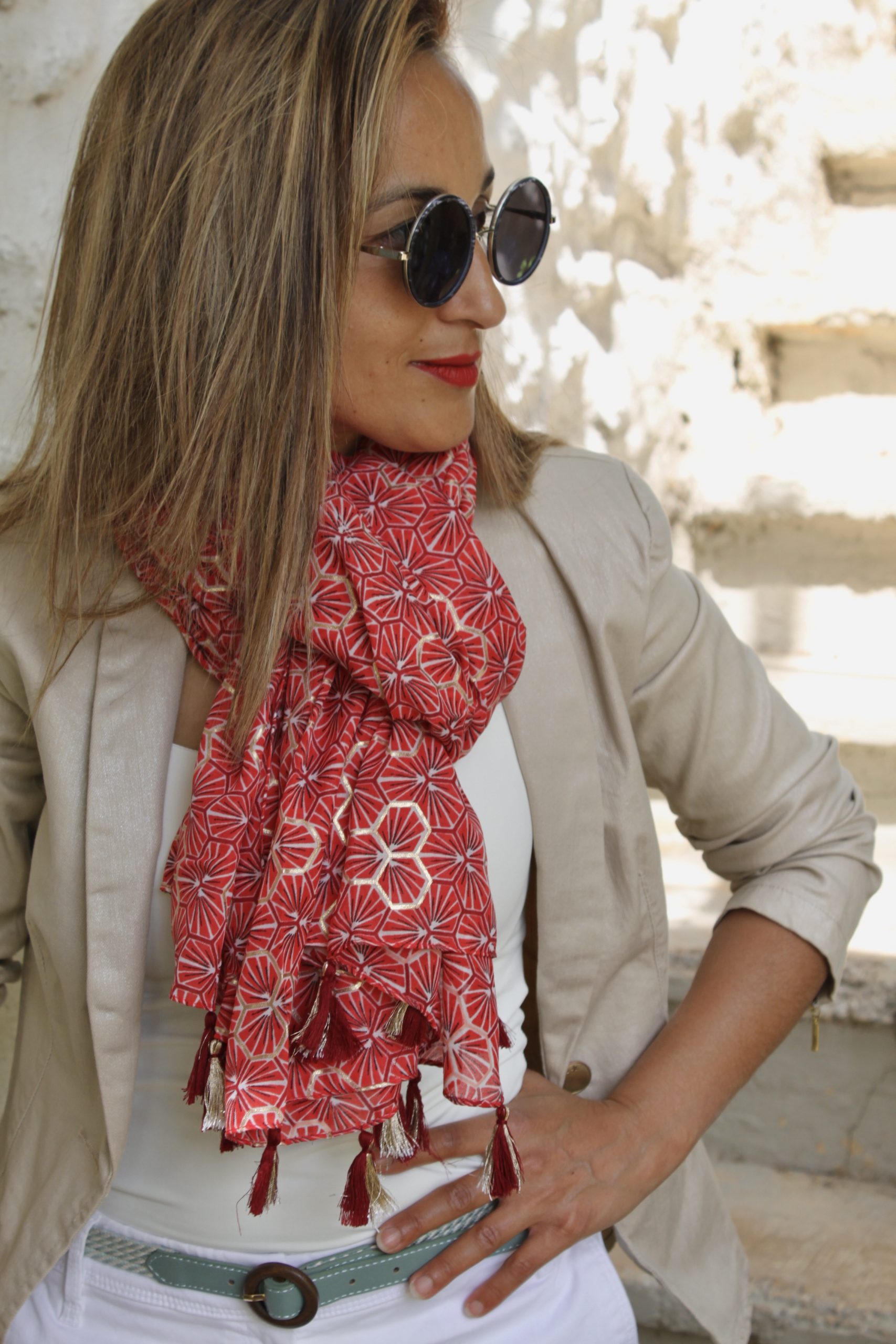 passion-foulard-sofia-rouge-blanc-4